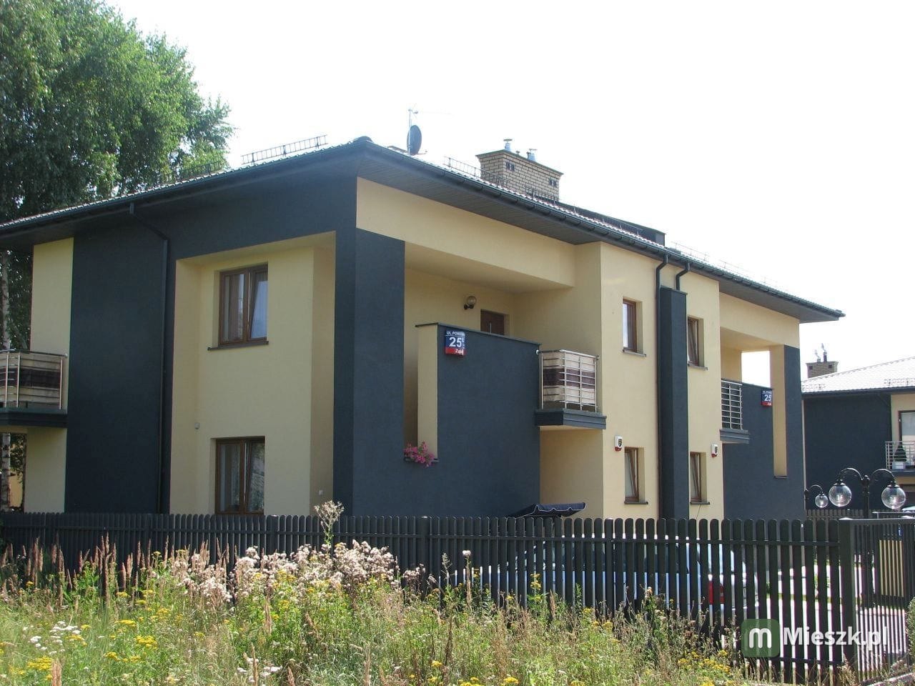 Powstańców — 7