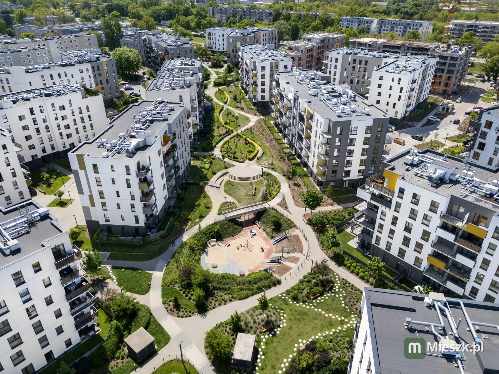 Miasteczko Nova Sfera — 10