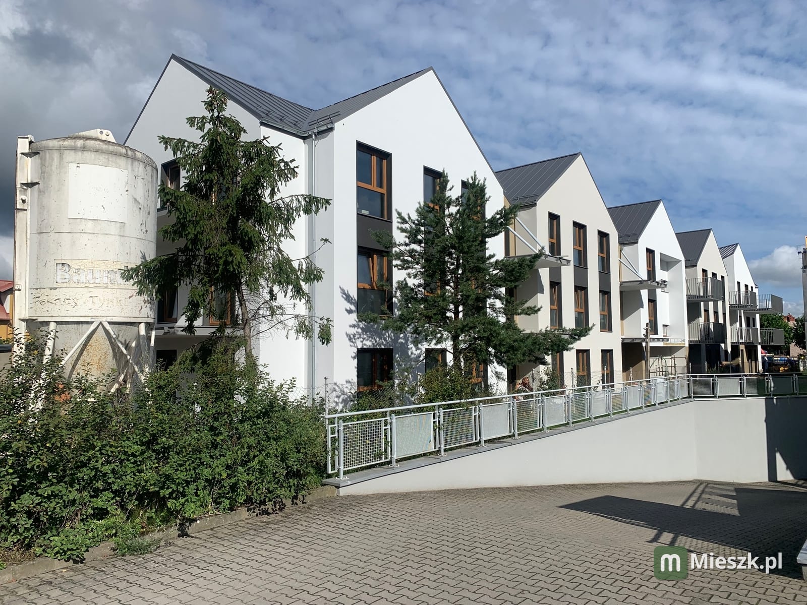 ul. Kosynierów 9 — 9