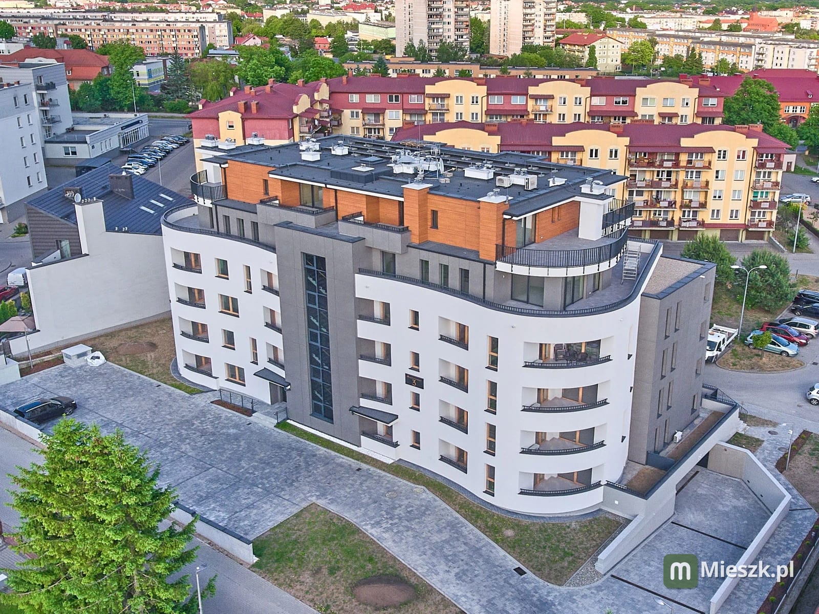 ul. Baczyńskiego 3 — 8