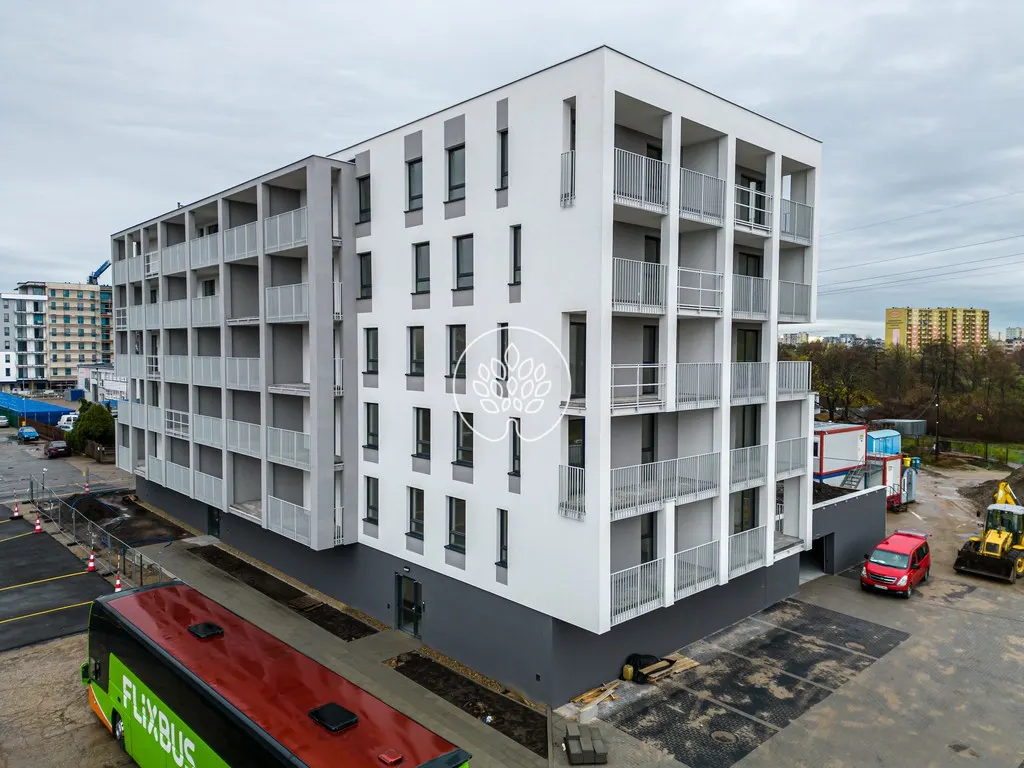 ul. Nastrojowa 9 — 2