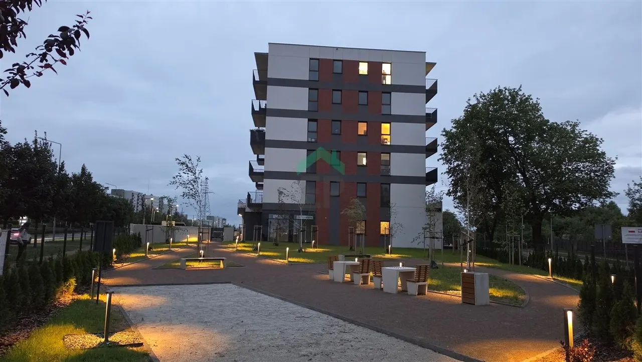 Łódzka — 4