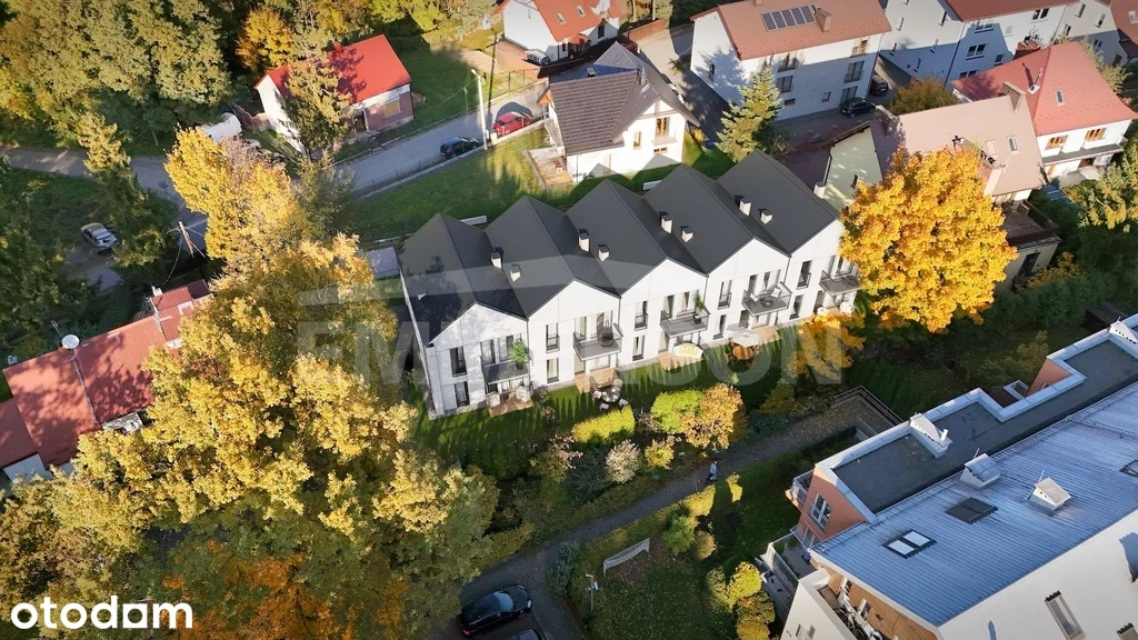ZAMIEJSKA 9 ” PRZY ULICY ZAMIEJSKIEJ 9 — 3