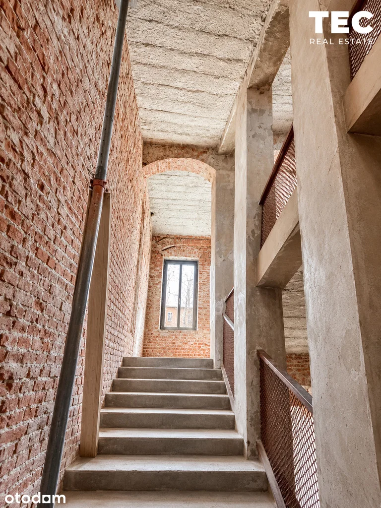Dolnych Młynów — 4
