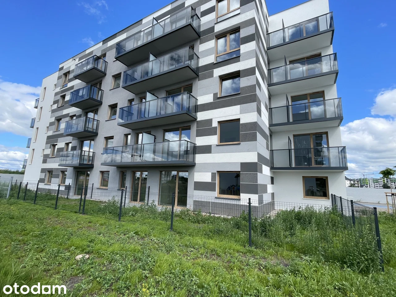 ul. Feliksa Selmanowicza "Zagończyka" 28 (budynek nr 3) — 10