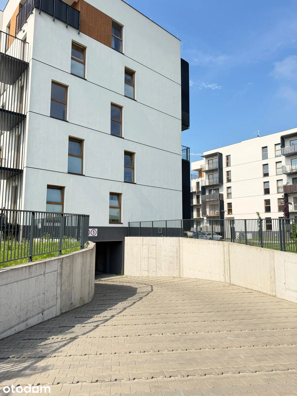 Królowej Jadwigi — 9