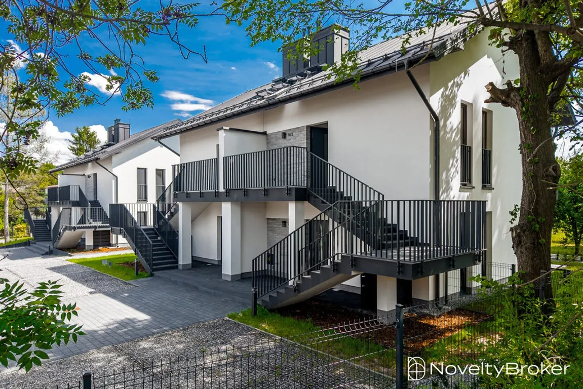 Królowej Jadwigi — 4