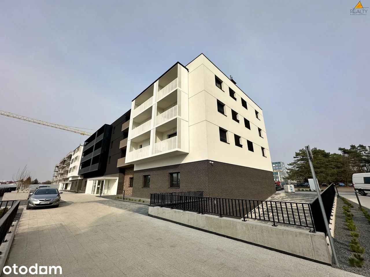 Szpitalna 11 — 15
