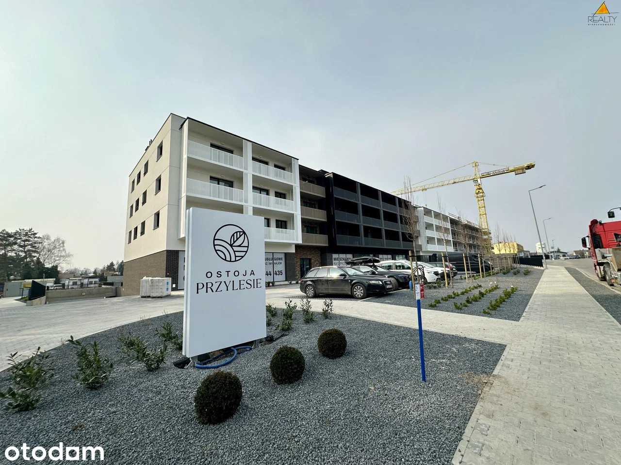 Szpitalna 11 — 16