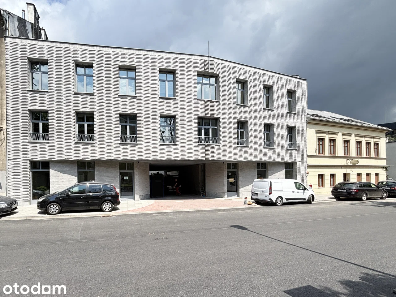 Dąbrowskiego 8 — 7