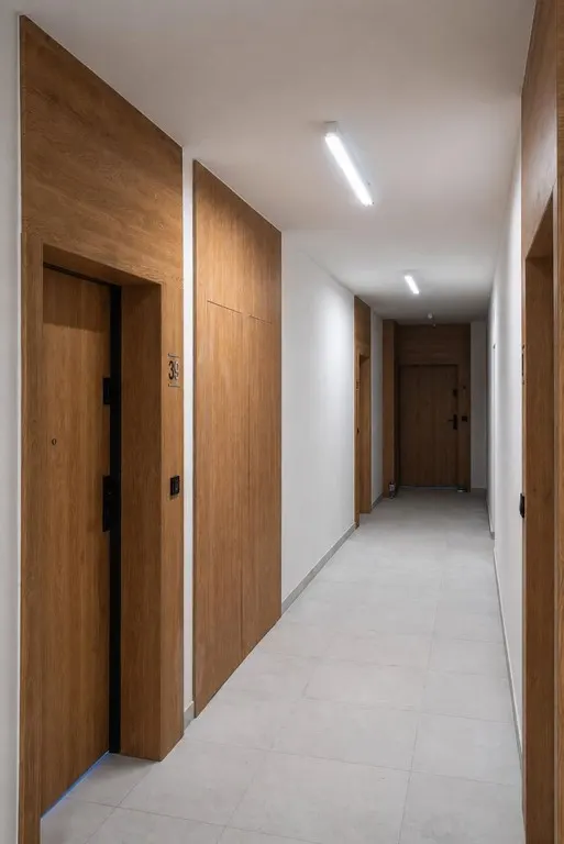 Strachowicka 40 — 9