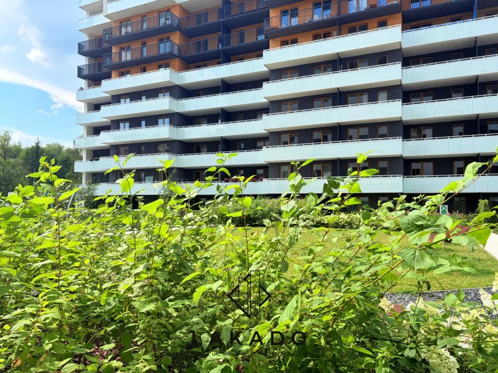Podedworze 13 — 8