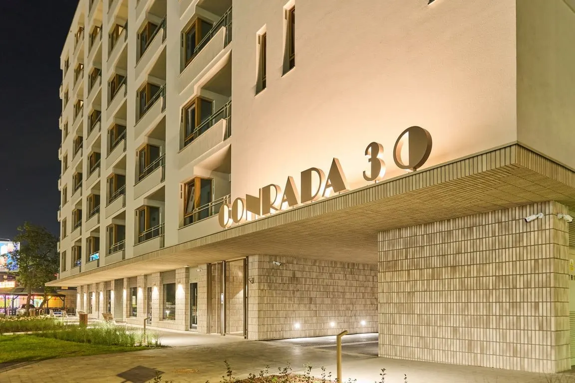 Conrada '30 — 17